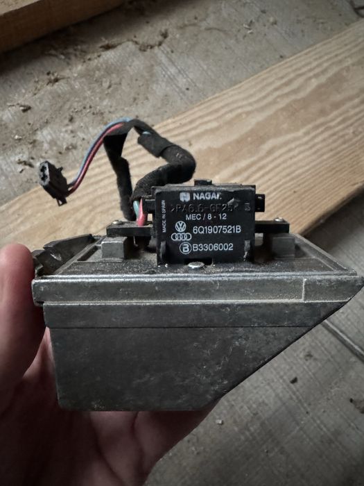 Резистор пічки 6Q1907521B