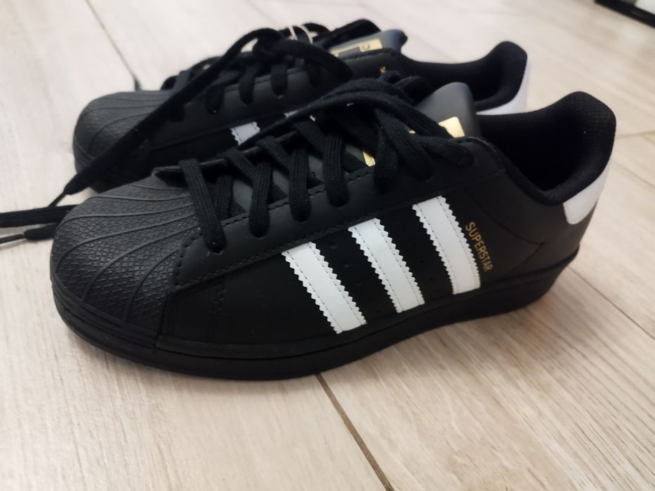 Adidas superstar