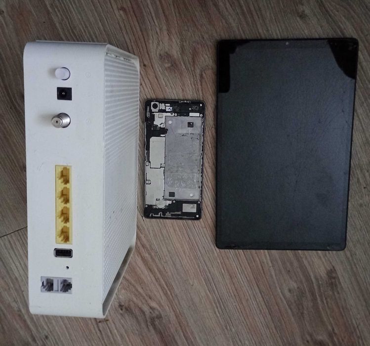 telefony tablet uszkodzone liczniki router na odzysk uszkodzony sprzęt elektr...