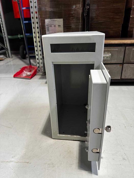 Cofre STANDERS Comfort L 40L — Novo/selado