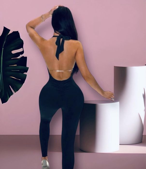 Kombinezon wyciety sexowny