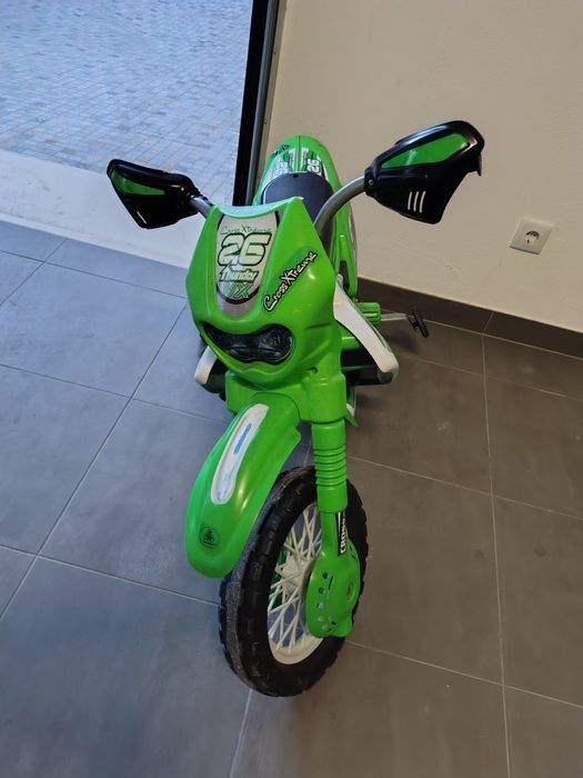 Mota elétrica criança