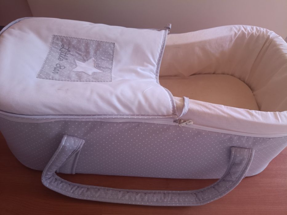 Alcofa de transporte (carrycot), Mariamãe Little Star, cinza e branco