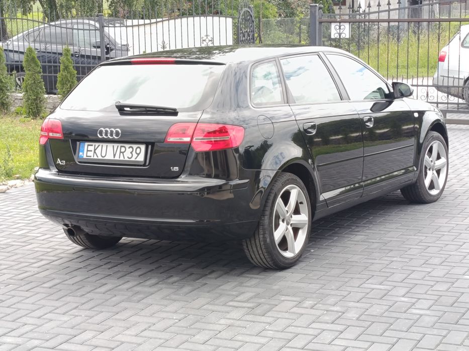 Audi A3 sportback 1.6mpi benz bdb. stan