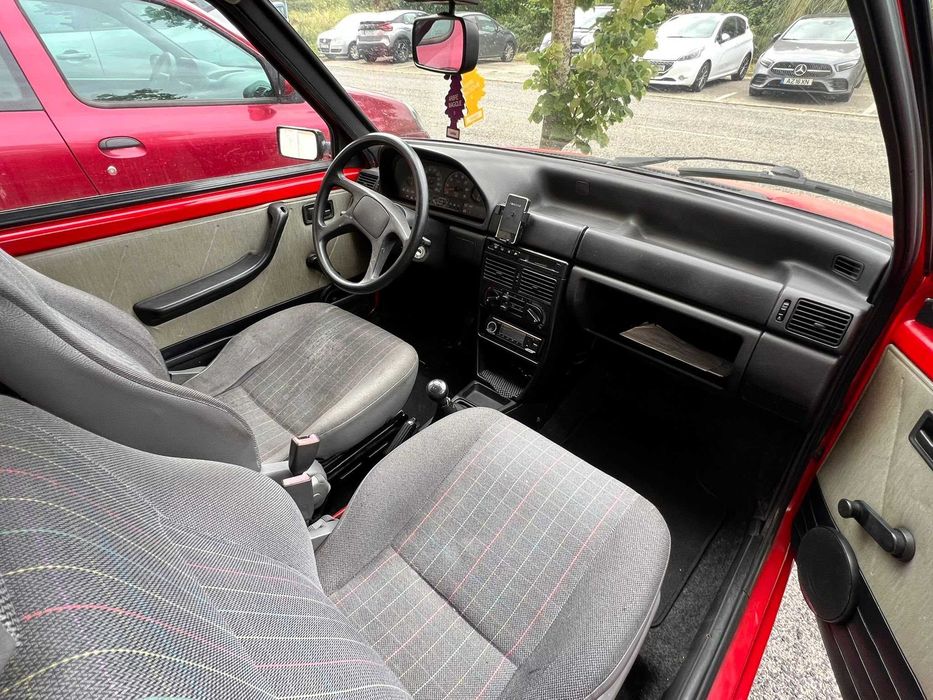 Fiat Uno 1.1 Injeção - Caixa de 6