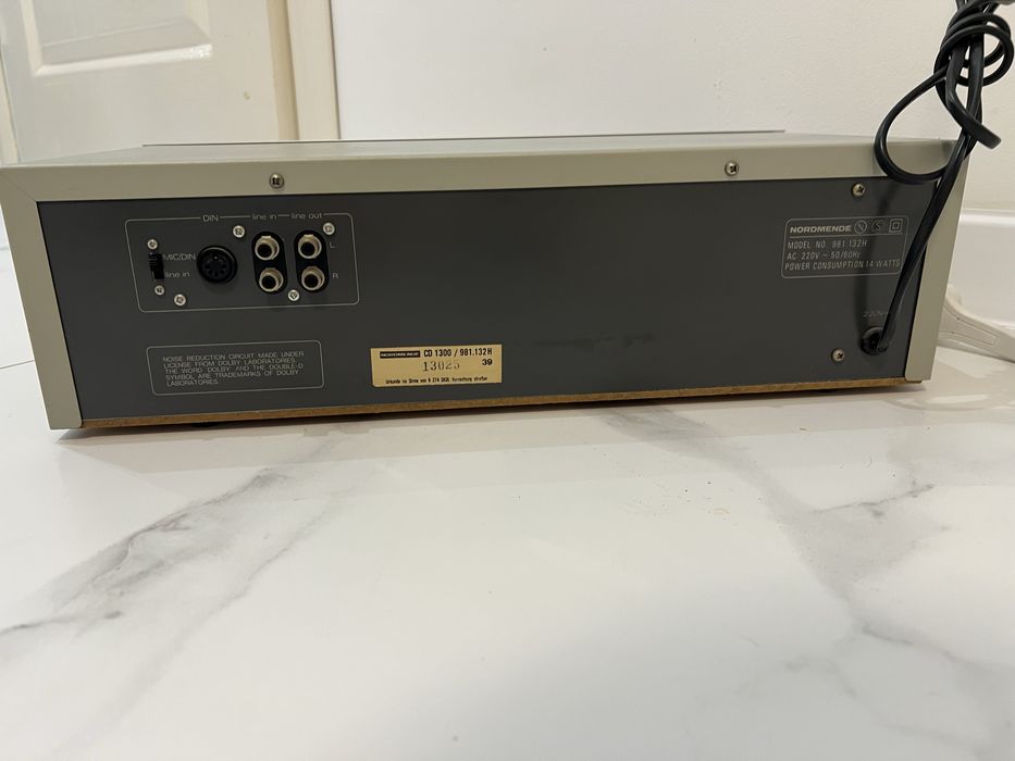 Стерео касетна дека NORDMENDE CD 1300