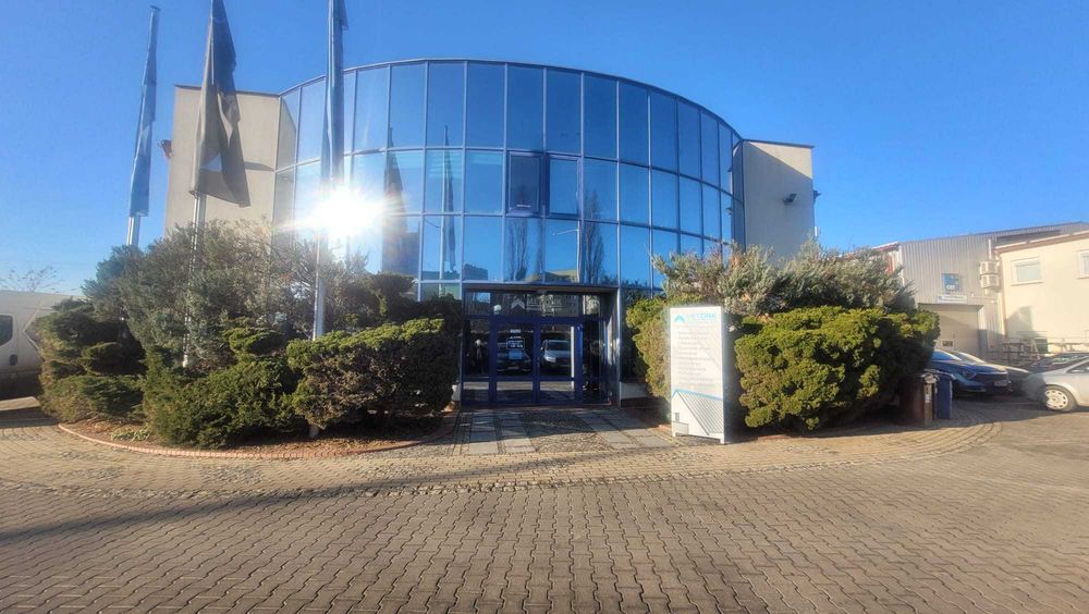 Hala/magazyn/produkcja 770 m kw. z biurami/Ww Fabryczna/blisko AOW