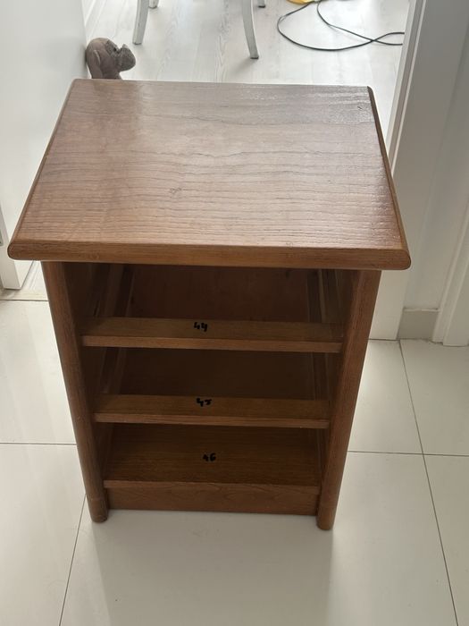 Mesa de cabeceira