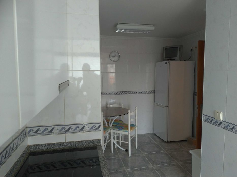 Quarto partilhado a Menina ou Rapaz | Metro | Matosinhos | Porto.