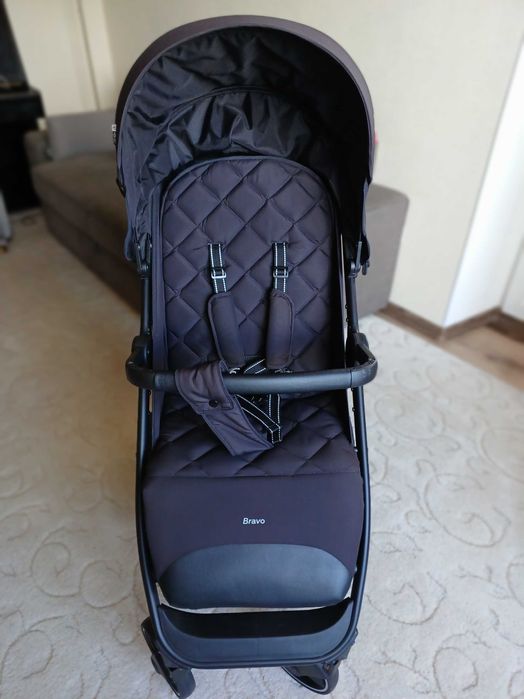 Коляска прогулянкова Carrello Bravo