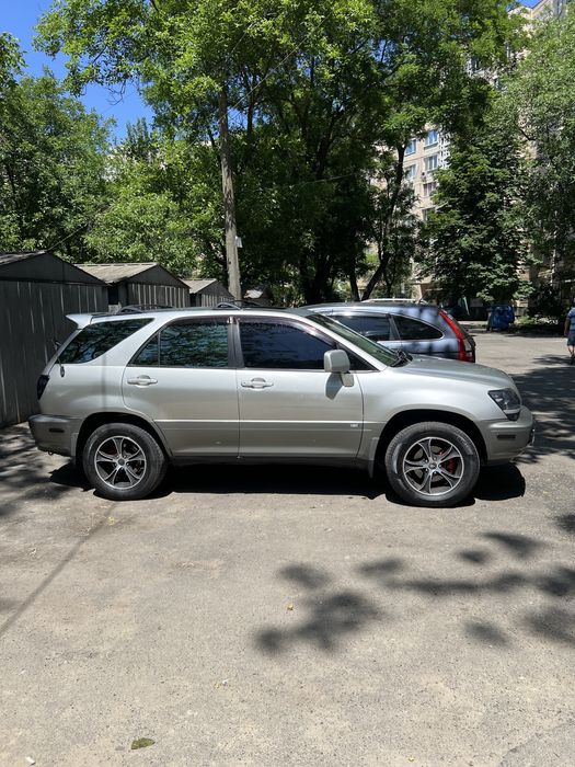Продам лексус РХ300 -2002г/в