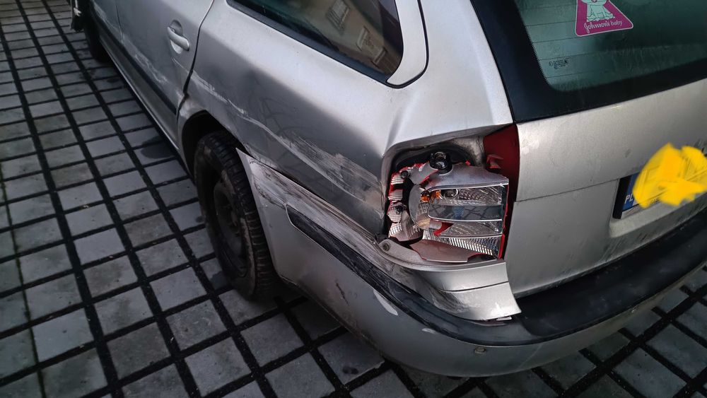 Skoda Octavia ll 1.9 TDI. Uszkodzona.