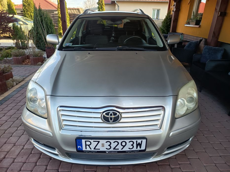 Toyota Avensis combi 2004 rok gaz!!! Okazja