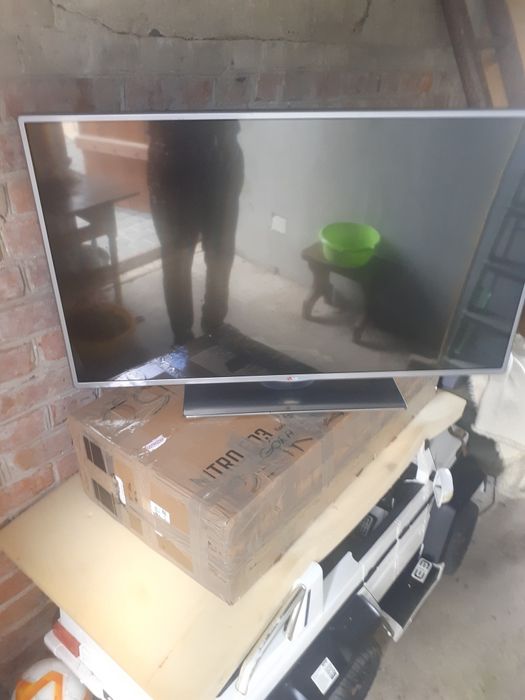 Telewizor LG 42" na części