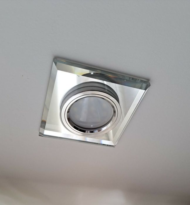 Halogen oprawa  12 szt