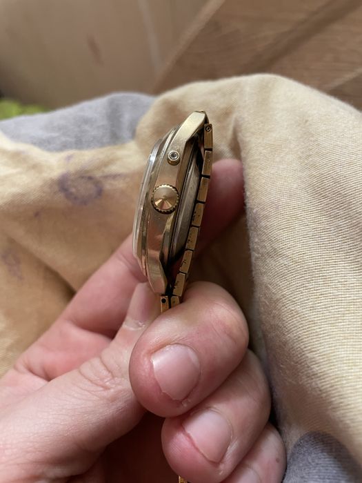 Продам Часы Слава 27 камней Au