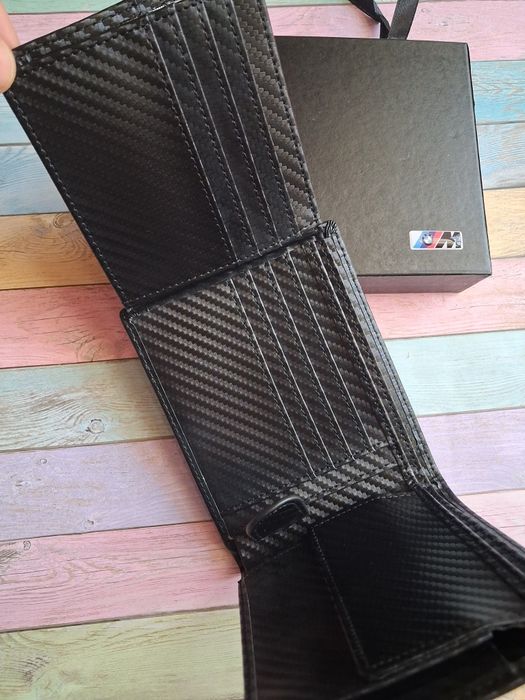 Modny pojemny portfel