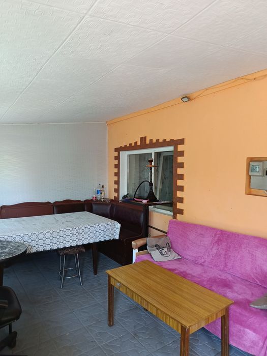 Продам  будинок, в місті, ремонт, зручності , меблі ,техніка.