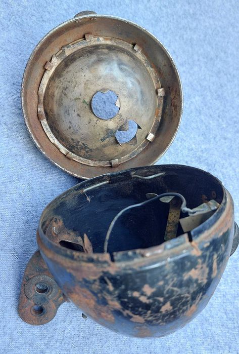 Stara przedwojenna lampa motower rower