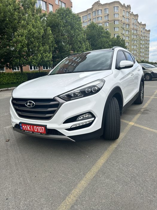 Hyundai Tucson 2015 р. Дизель: 2.0л. Автомат
