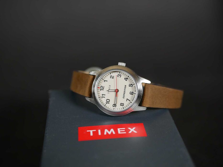 Жіночий Timex Tw4B25600 Expedition Field із шкіряним ремінцем