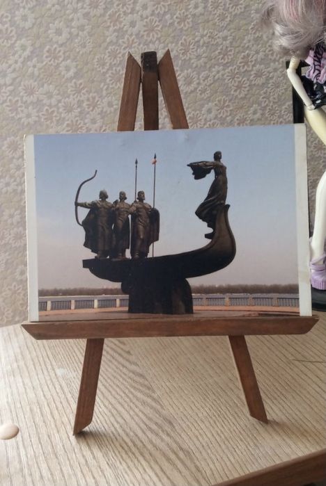 Настільний мольберт