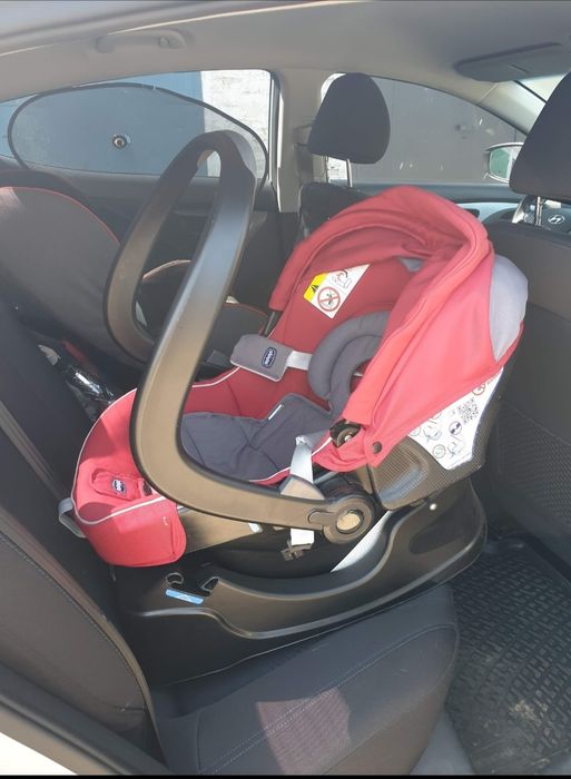 Автокрісло Chicco 0+