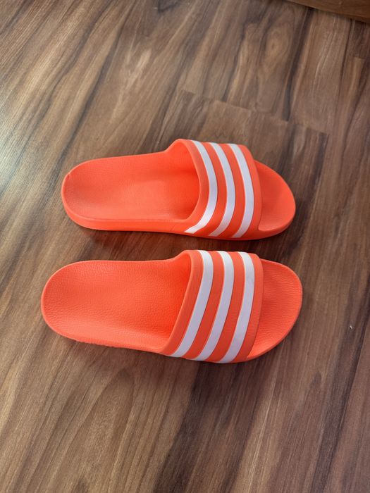 Шльопанці жіночі adidas