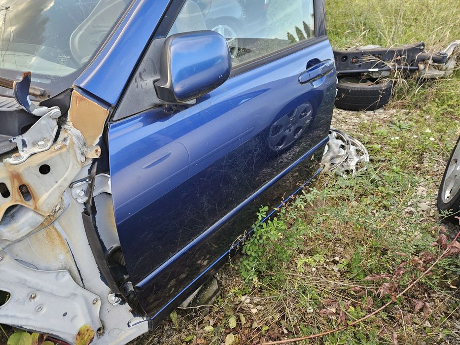 LEXUS IS200 99-   Drzwi PP  Prawe Przednie Lewe