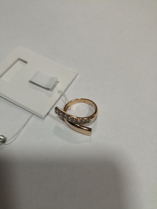 Каблучка золото 585,вага4.65, 17.5 розмір