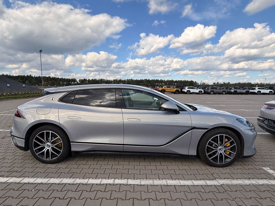 Denza Z9 GT