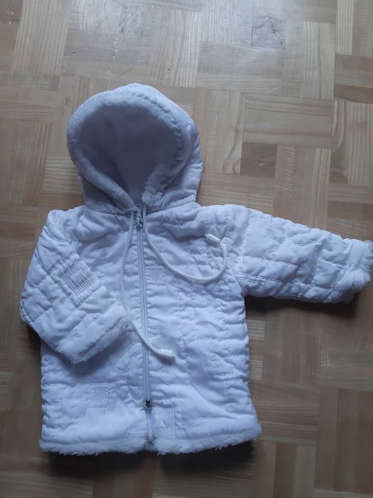 Biała kurtka na chrzciny, z kapturem