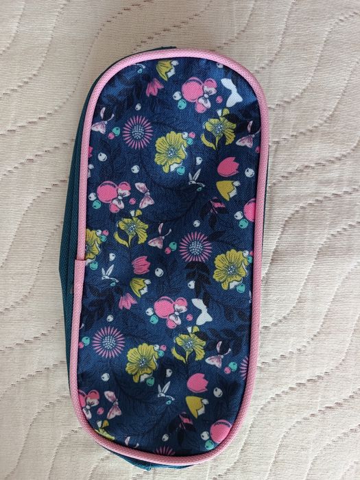 Mochila menina + estojo Minnie (Disney) - NOVO COM ETIQUETA