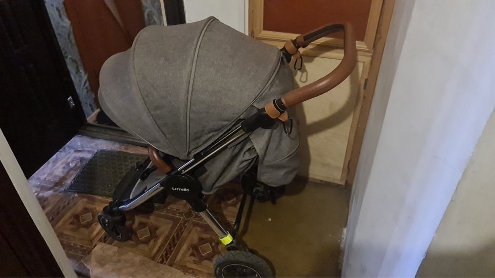 Прогулянкова каляска Carello supra