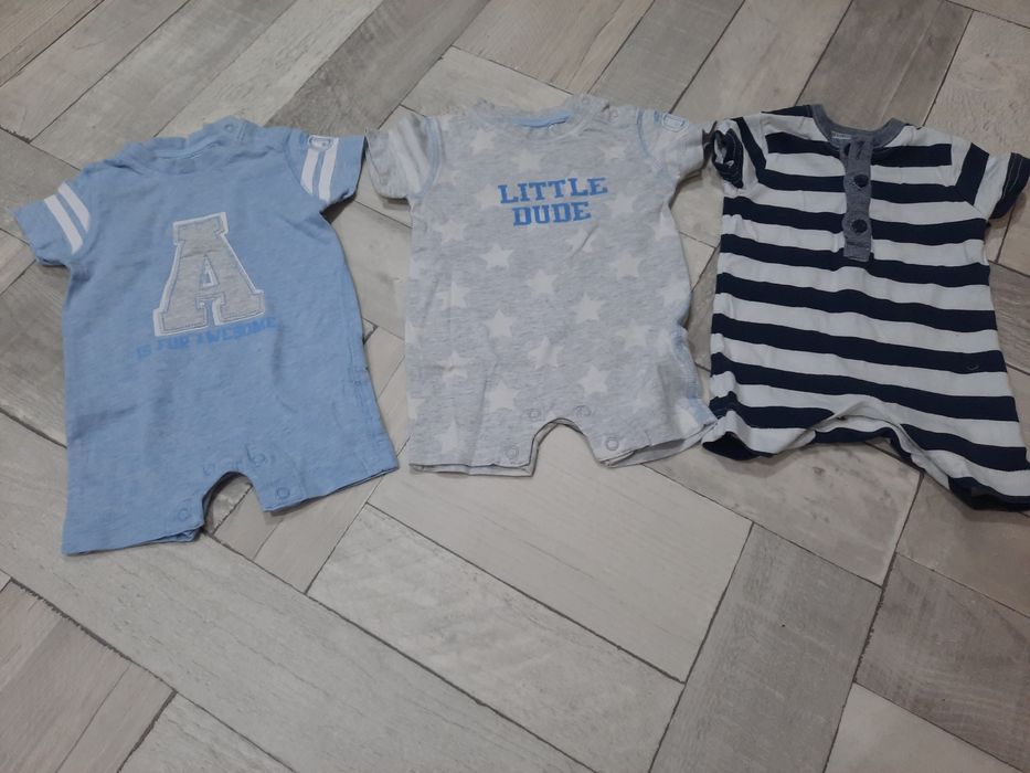 Paka ubrań dla chłopca 0-3 i większe