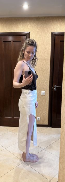 Продам денім спідницю