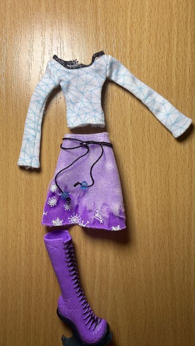 Фешн-пек Лагуни та Еббі монстер хай