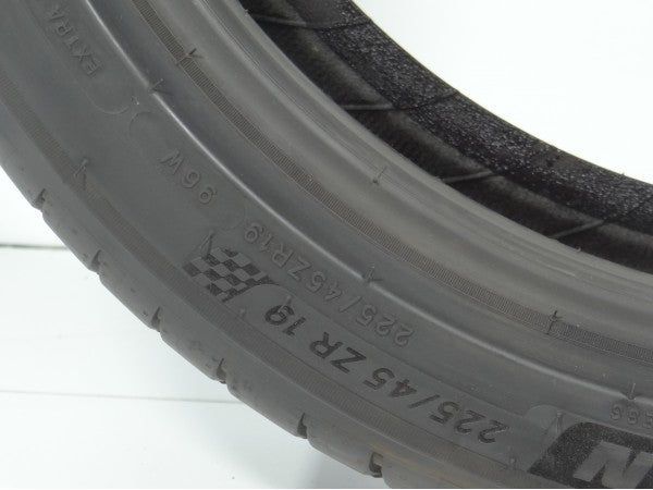 Michelin Pilot Sport 4 225/45R19 96 W [2020] Demo-7Mm
