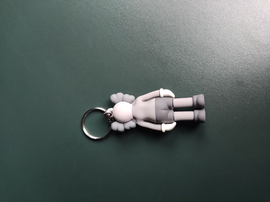 Porta chaves metálico Turbo + KAWS