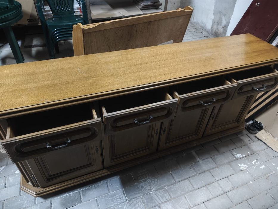 Witryna wisząca i komoda - dąb