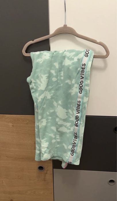 Komplet bluza i spodnie 3/4 coccodrillo - 158