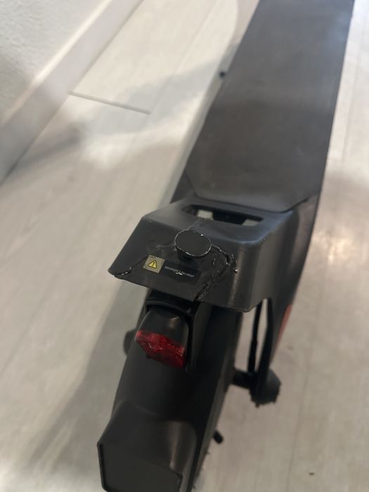 Xiaomi Electric Scooter 4 Lite (2ª Geração) – Para Peças ou Reparação