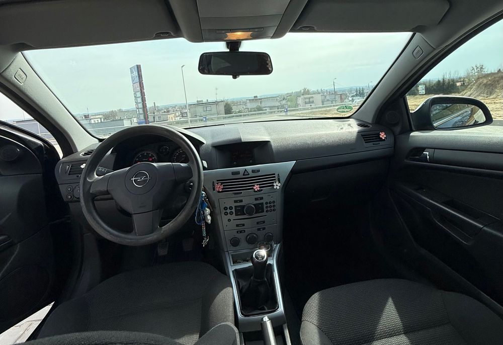 Opel astra H gtc