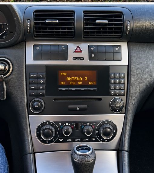 Grande oportunidade - Mercedes C 220 2004 carrinha avangard