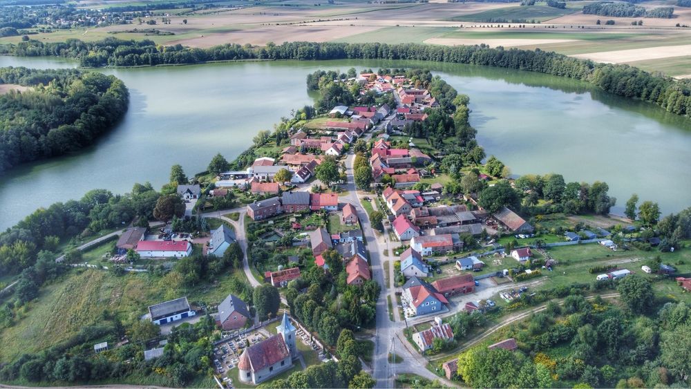 Domek letniskowy nad jeziorem