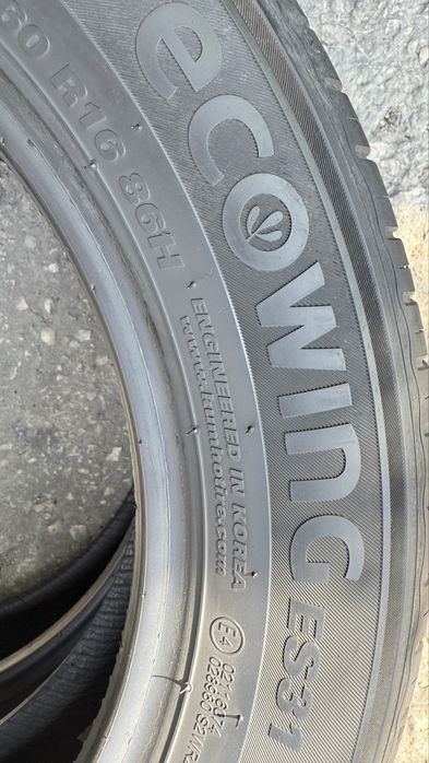 Pneus 185/60r16 Kumho Ecowing ES21 com 75% piso