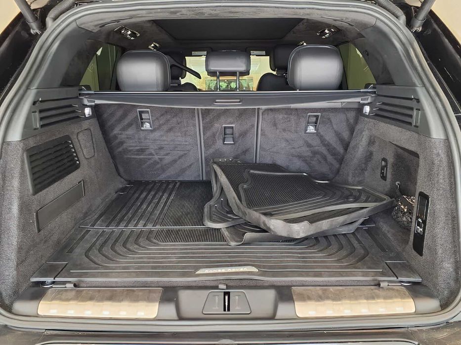 Land Rover Range Rover Sport      2023