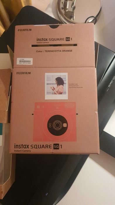 Câmara fotográfica "FUJI INSTAX SQUARE SQ1"