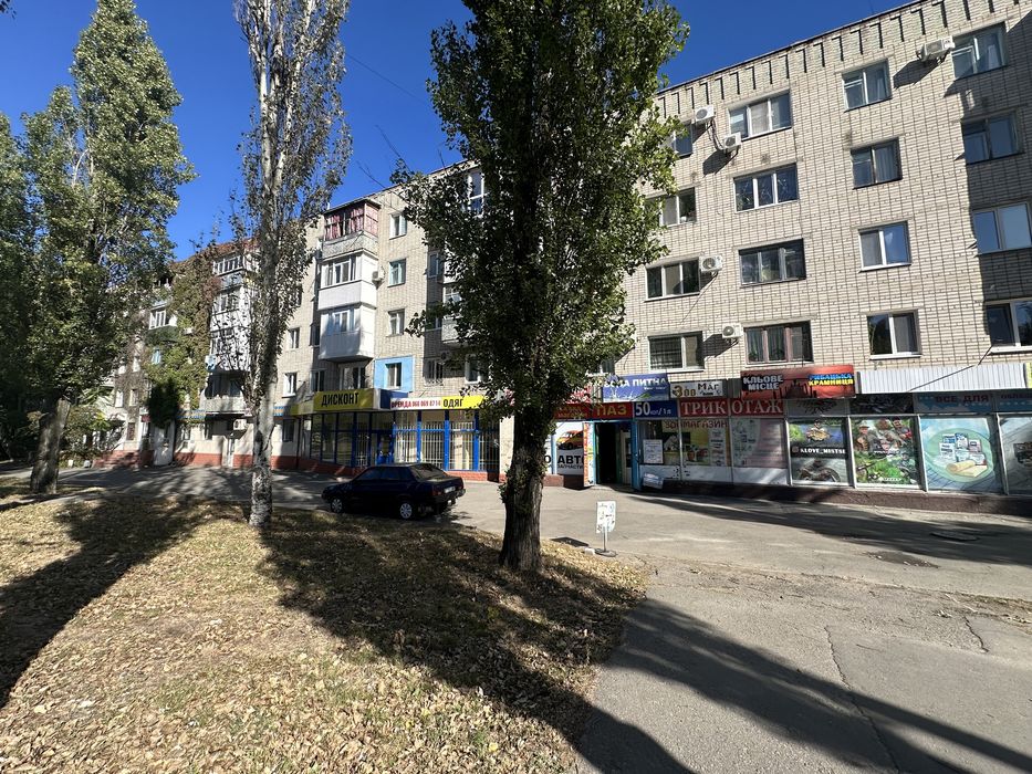 Продам нежитлове приміщення , вул Київська