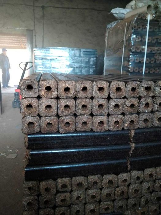 Дрова Дуб, Паливний брикет Pini Key, Топливный брикет пини кей